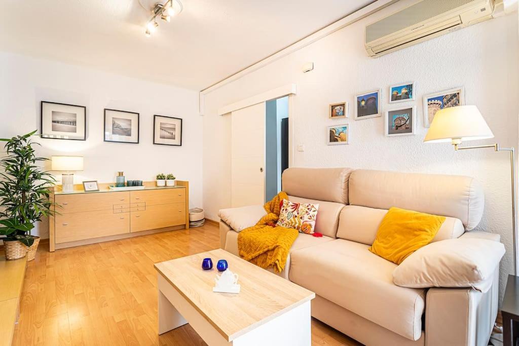 Precioso Piso Moderno: Terraza, A/C, Netflix, Wifi Apartment Valencia Exterior foto