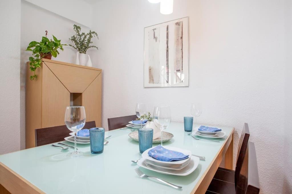 Precioso Piso Moderno: Terraza, A/C, Netflix, Wifi Apartment Valencia Exterior foto