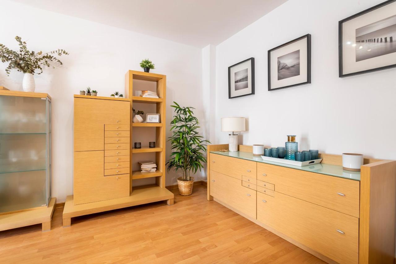 Precioso Piso Moderno: Terraza, A/C, Netflix, Wifi Apartment Valencia Exterior foto